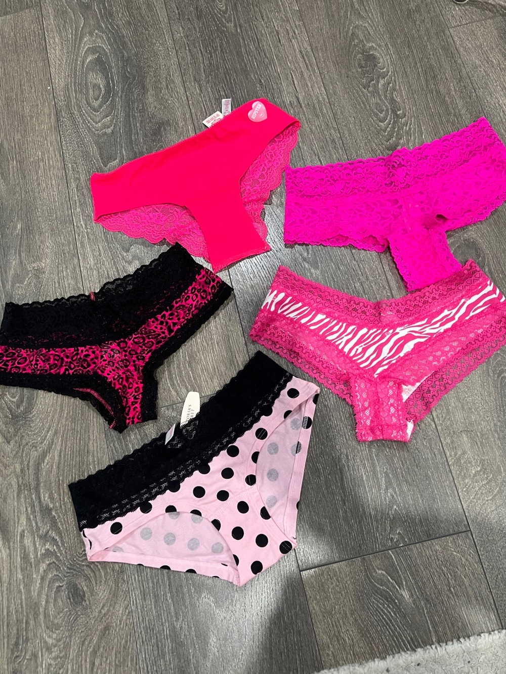 BNWT Victoria’s Secret + PINK lace and cotton undies - set of 5
